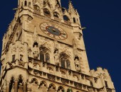 Kirche München: Kirche
