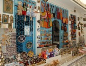 Tunis, Souvenirs