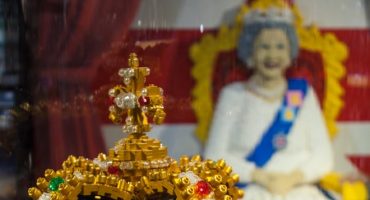 Legoland Windsor baut sich eine Queen aus LEGO-Steinen
