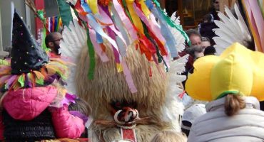 Karneval-Fotoserie: Taschentücher für den Kurent