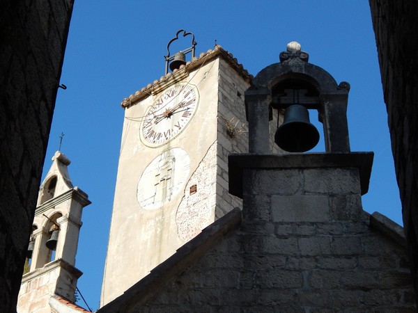 glockenturm-omis