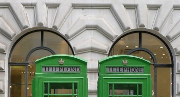 Grüne Telefonzellen in London