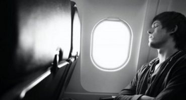 Besser schlafen im Flugzeug