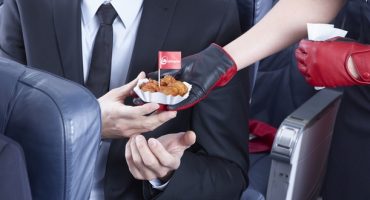 Bei airberlin gibt es wieder gratis Currywurst
