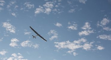Im Solarflugzeug um die Welt