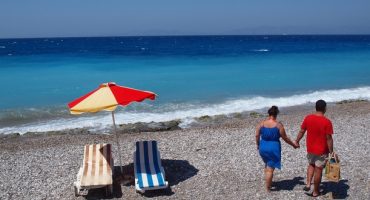 Das Mittelmeer lockt noch immer mit Badetemperaturen